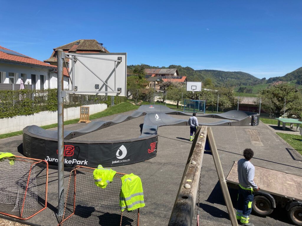 PumpTrack Mobile à Sornetan